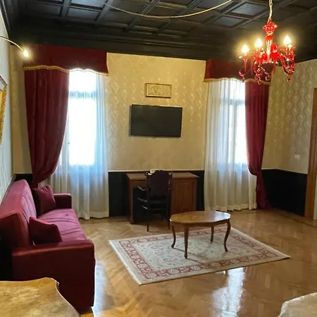 Pensión Palazzo Ducale 4*