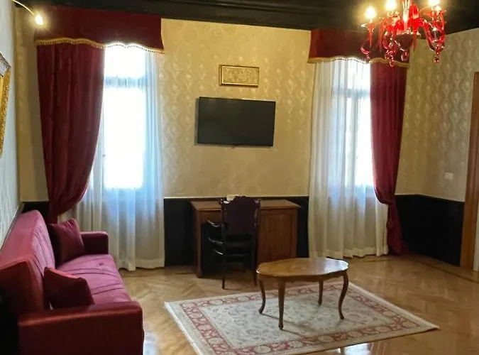 Konukevi Palazzo Ducale 4*