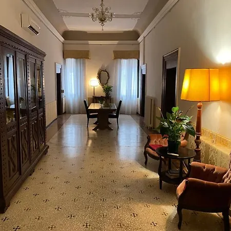 Palazzo Ducale 4*