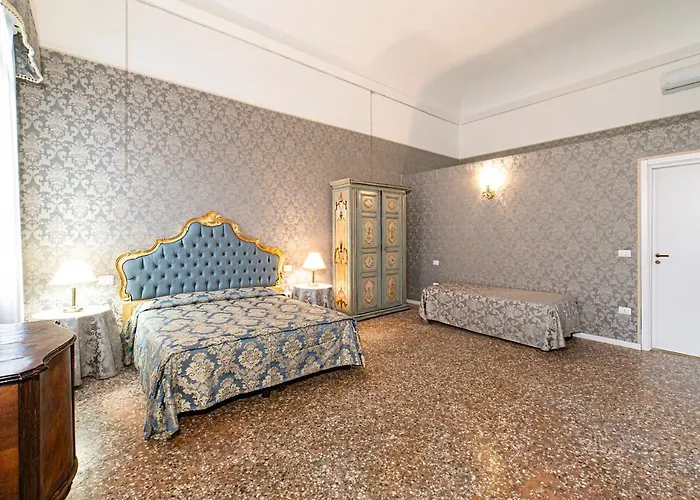 Palazzo Ducale Konukevi