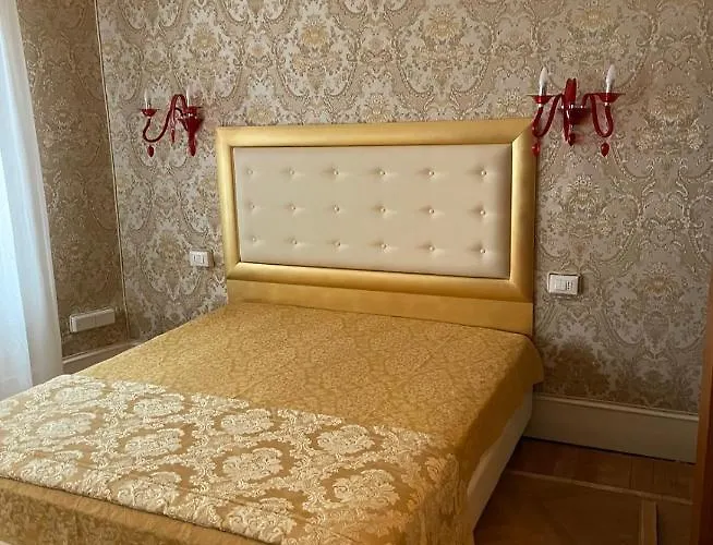 Konukevi Palazzo Ducale Venedik