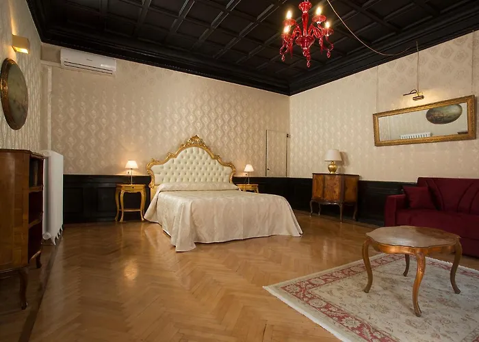 Palazzo Ducale Konukevi Venedik