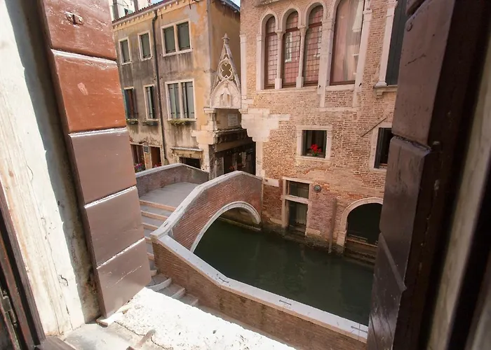 Guest house Palazzo Ducale 4*
